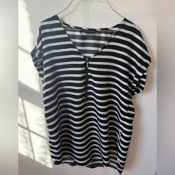 Premise Tops - Premise Black & White Striped V-Neck Zip Top